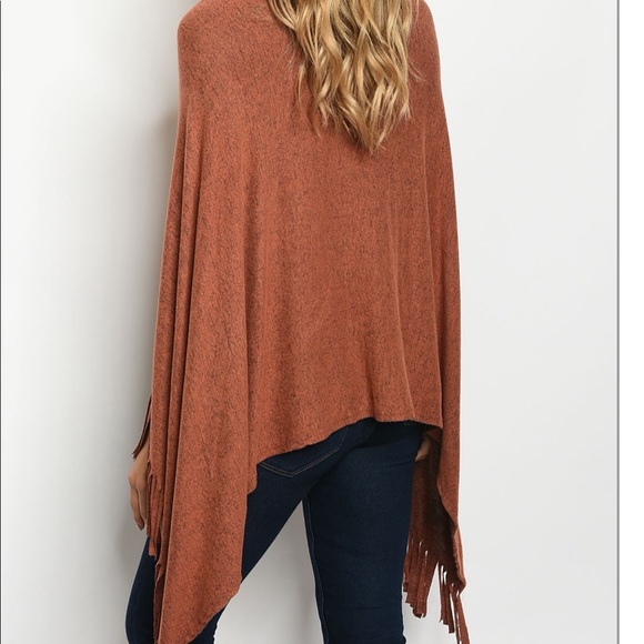Rust fringe Poncho🍁 - Picture 2 of 3